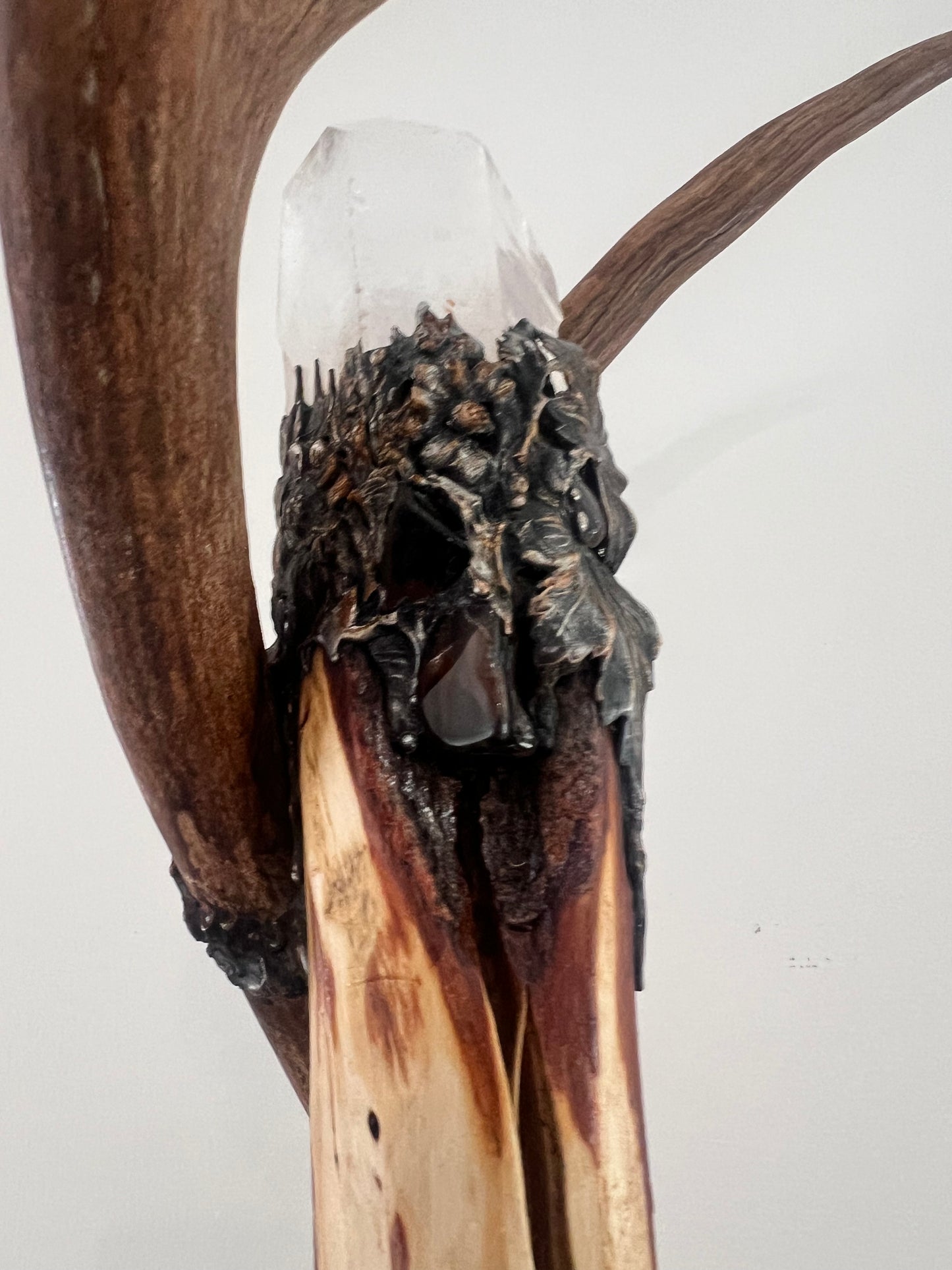 MAGICK Diamond Willow wood Staff with deer antler and Lumerian Quartz