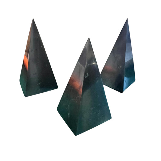 Shungite High Pyramid 3 cm - polished