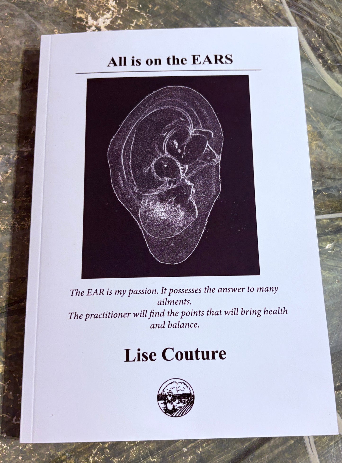 All is on the EARS - Lise Couture