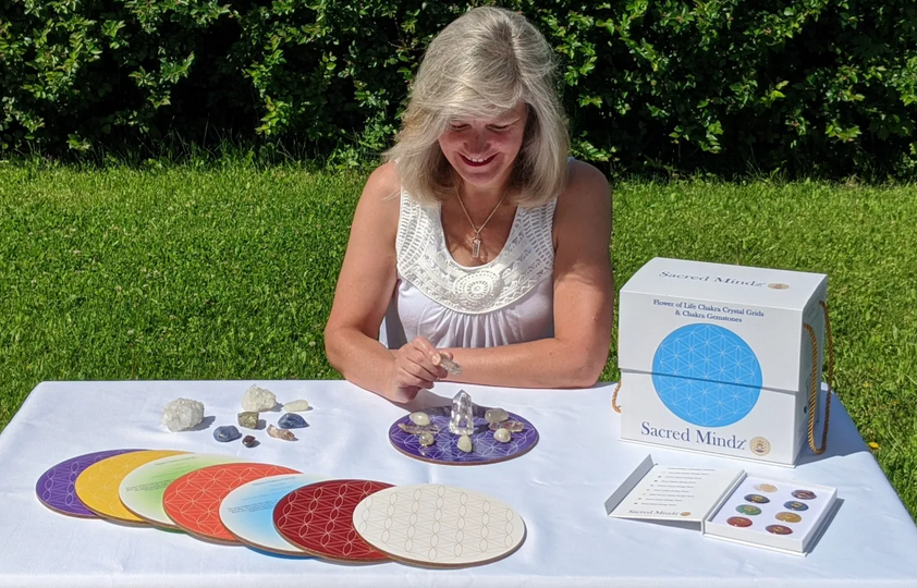 Sacred Mindz - Box Flower of Life Grid 8