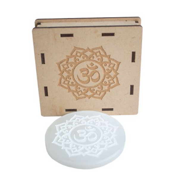 Selenite engraved charging plate